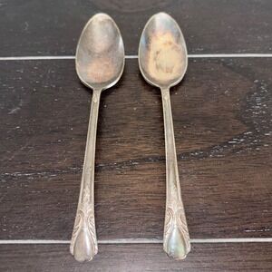 Vintage Depression Era 1940s Wm Rogers Avalon Cabin Silver Plated (2) Teaspoons
